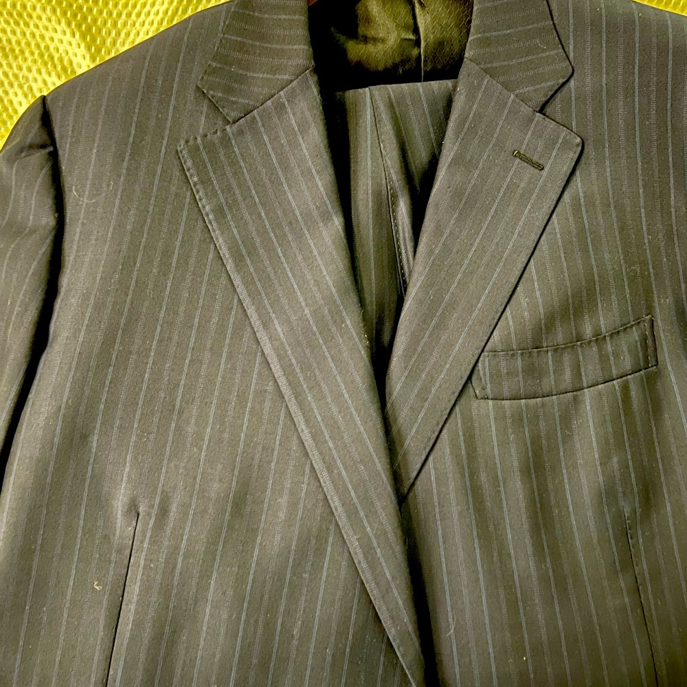 Canali Men’s 44S Suit - Dark Clue with light blue pinstripes 4 drop and 37”W